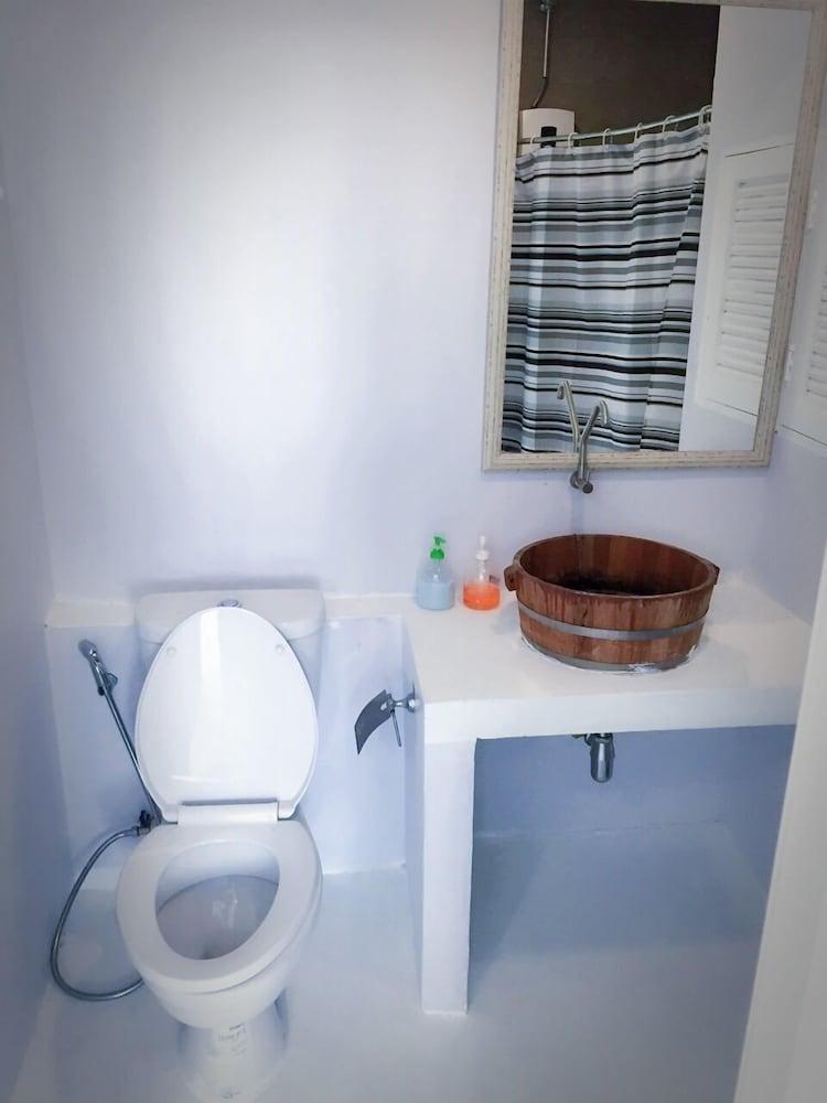 Rinrada Loft Resident Hotell Chiang Mai Exteriör bild