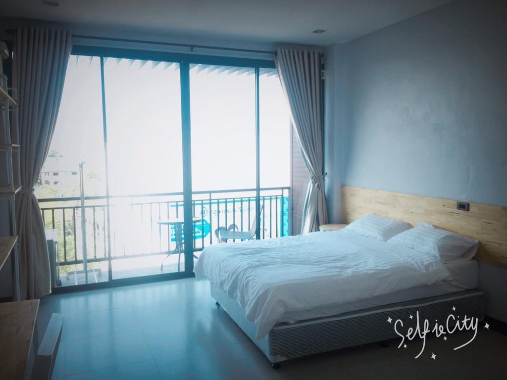 Rinrada Loft Resident Hotell Chiang Mai Exteriör bild